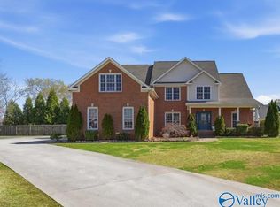 203 Lake Carmel Ct, Huntsville, AL 35811