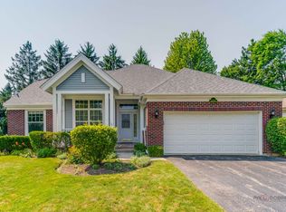 520 Valley Forge Ln, Mundelein, IL