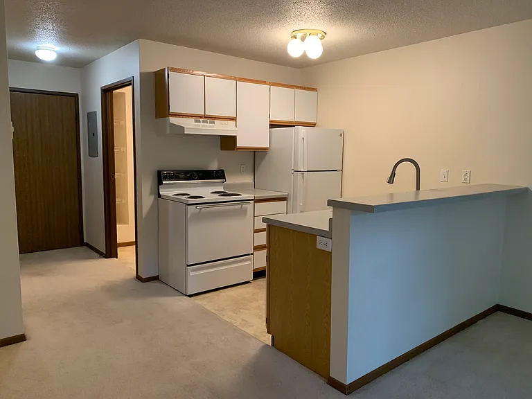Sunwest I Apartments — Photo 6