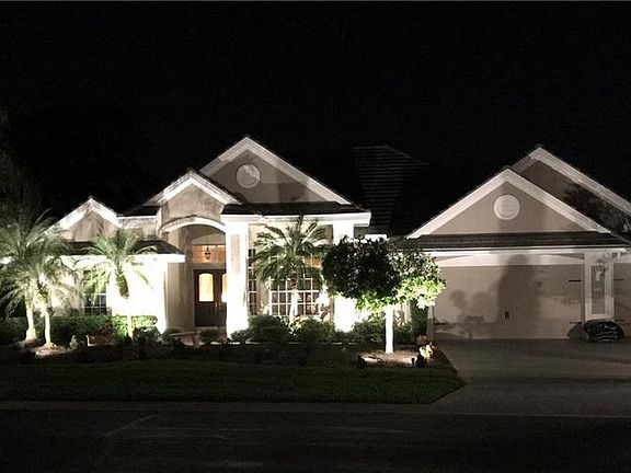 3rd image of 399 Autumn Chase Dr