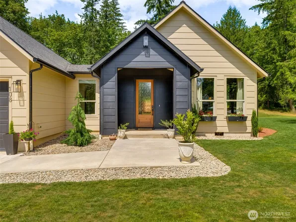 108 Lily Lane, Castle Rock, WA 98611