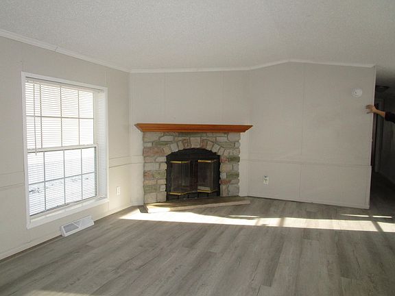 4th image of 5466 Dorchester Dr #439