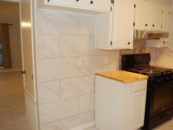 5th image of 5509 E Meadow Dr #1