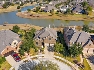 18422 W Willow Oak Bend Dr, Cypress, TX 77433