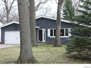 3228 Riverside Dr, Port Huron, MI 48060