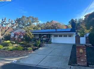 386 Castello Rd, Lafayette, CA 94549