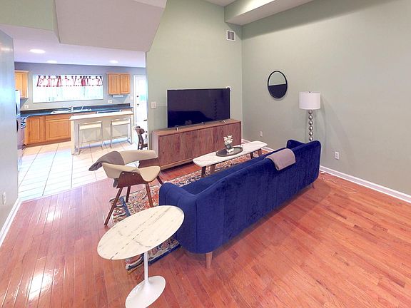 2nd image of 1137 N Orianna St