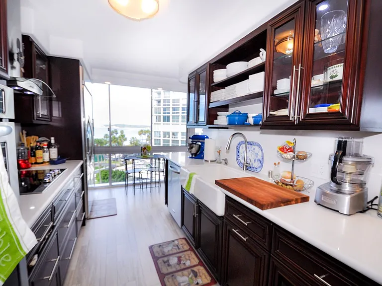 1820 Avenida Del Mundo #609 — Photo 9