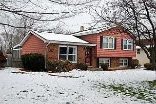 1704 Cherrywood Ln photo 1