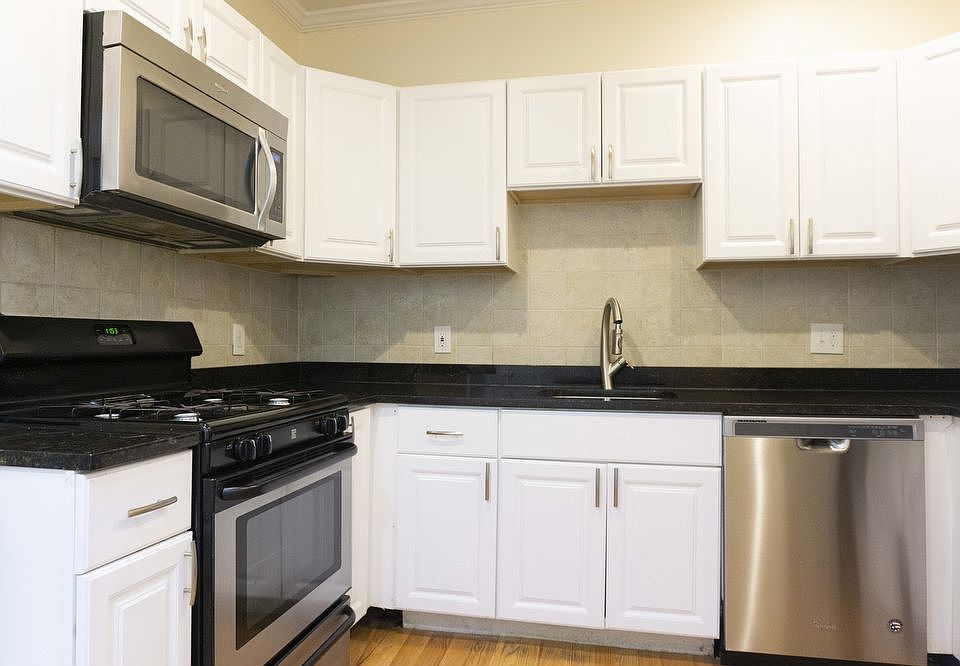1st image of 1789 Commonwealth Ave APT 1C