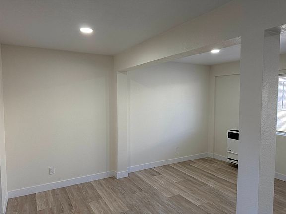 5th image of 543 Firloch Ave #5