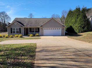 2106 John Dodd Rd, Wellford, SC 29385