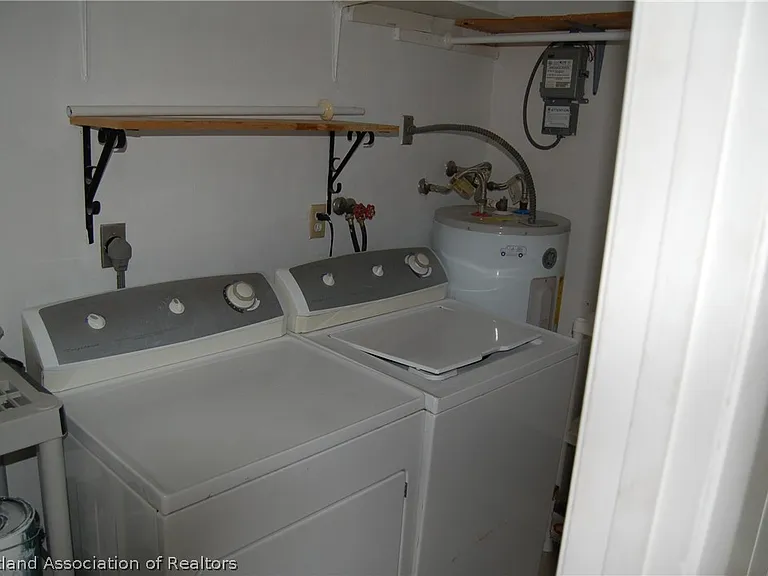 107 Lavender Ave — Photo 13