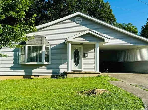 206 Plum St, Anna, IL 62906