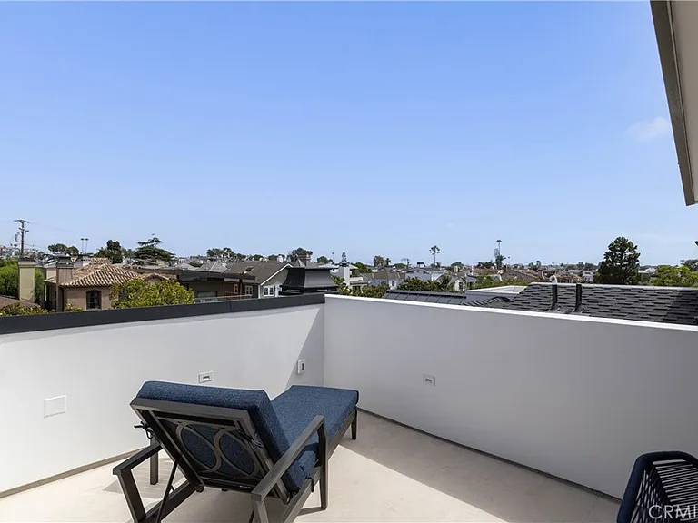 711 Marigold Ave — Photo 34