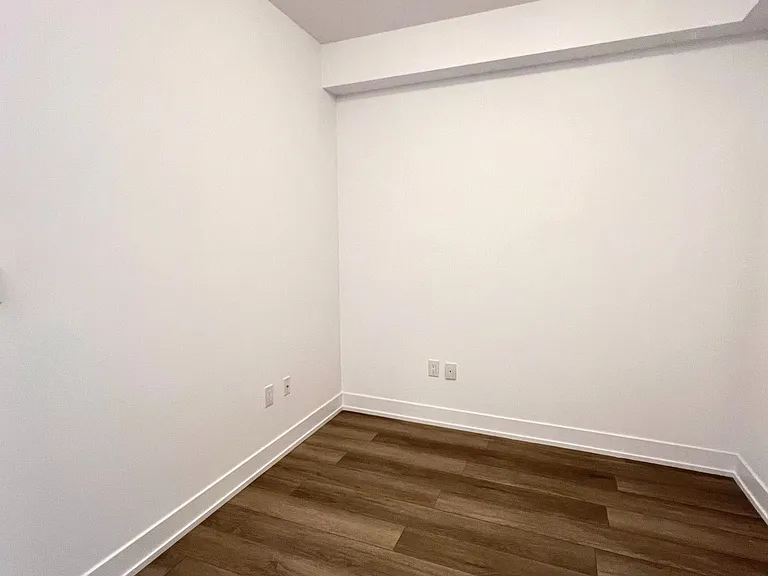 470 Dundas St E #715 — Photo 4