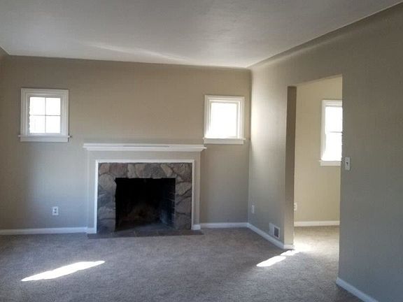 3rd image of 3217 Wendover Dr