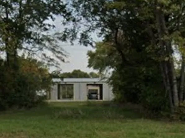 904 W Main St, Independence, KS 67301