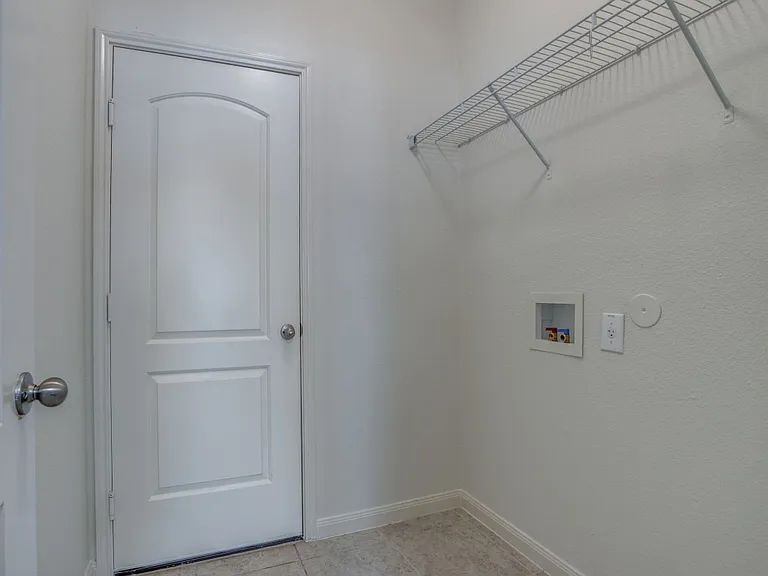 1622 White Mountain Way — Photo 22