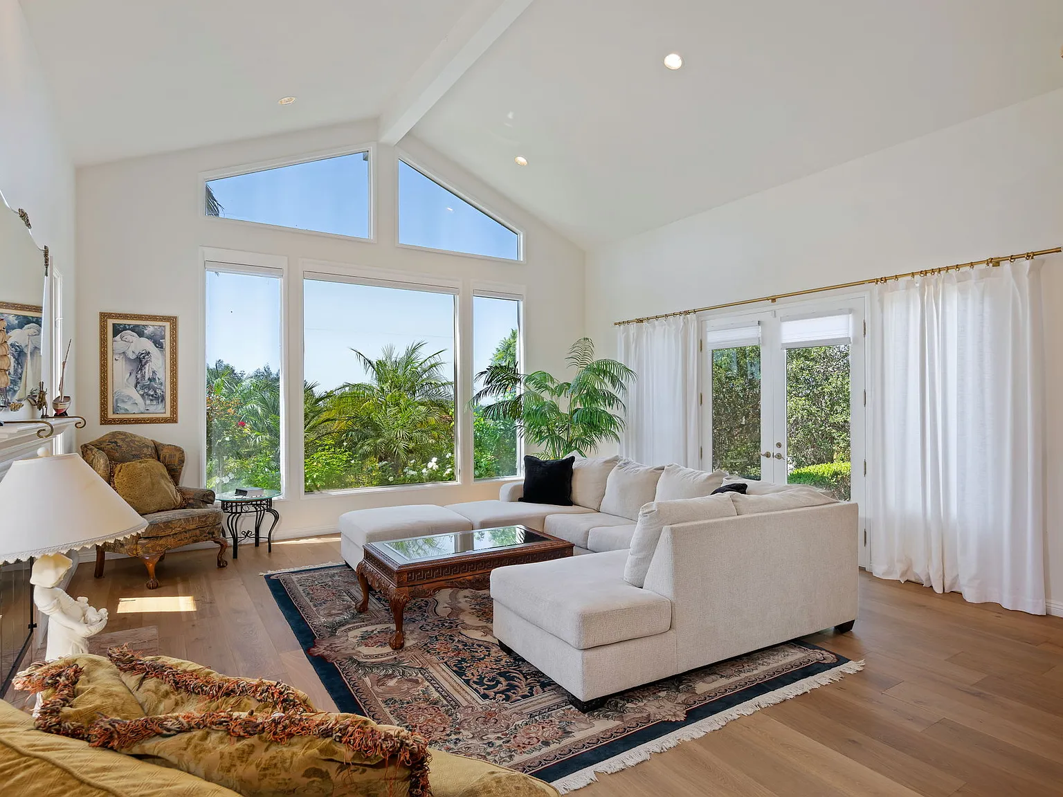 888 Sunset Vista Ln — Photo 2
