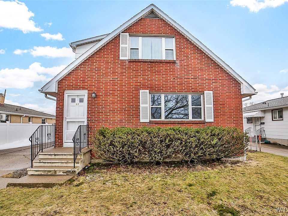 1st image of 11 E Cavalier Dr