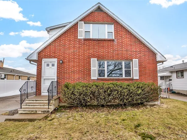 11 E Cavalier Dr, Buffalo, NY 14227