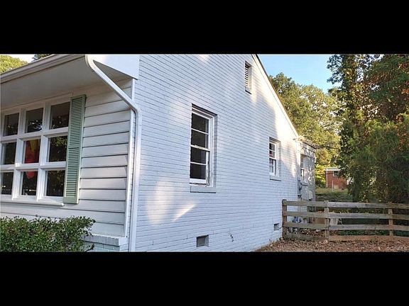 4th image of 7709 Mendota Dr