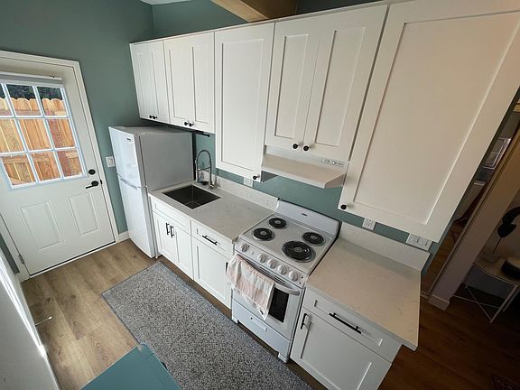 4th image of 3423 Meridian Ave #A