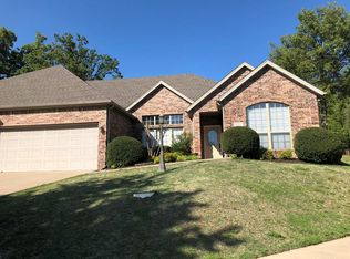 4283 N Meadow View Dr, Fayetteville, AR 72703