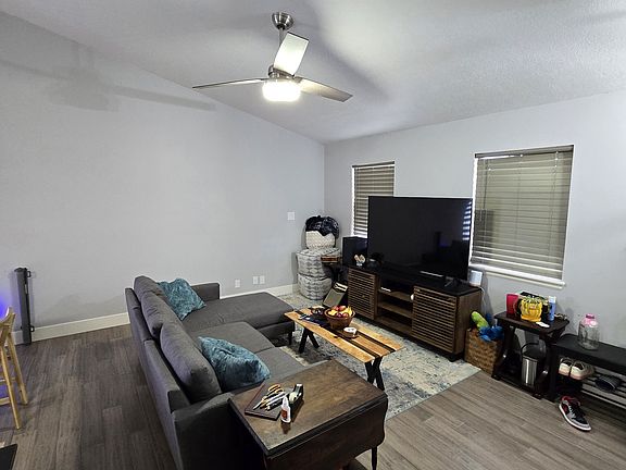 3rd image of 1402 Black Mountain Dr