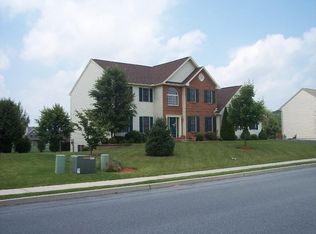 109 Spring View Dr, Douglassville, PA 19518