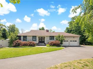25 Spruce Dr, Wilton, CT
