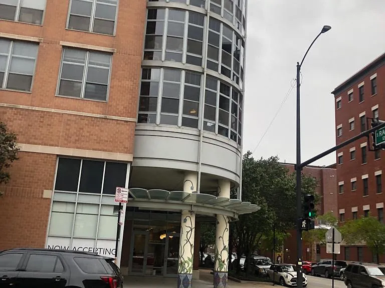 1200 W Monroe St #420 — Photo 24