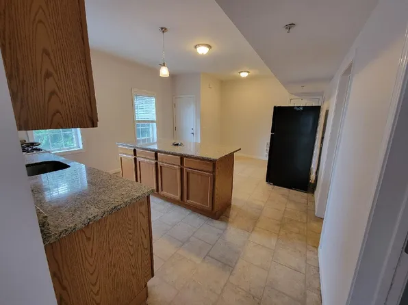 154 Shrewsbury St #3, Worcester, MA 01604