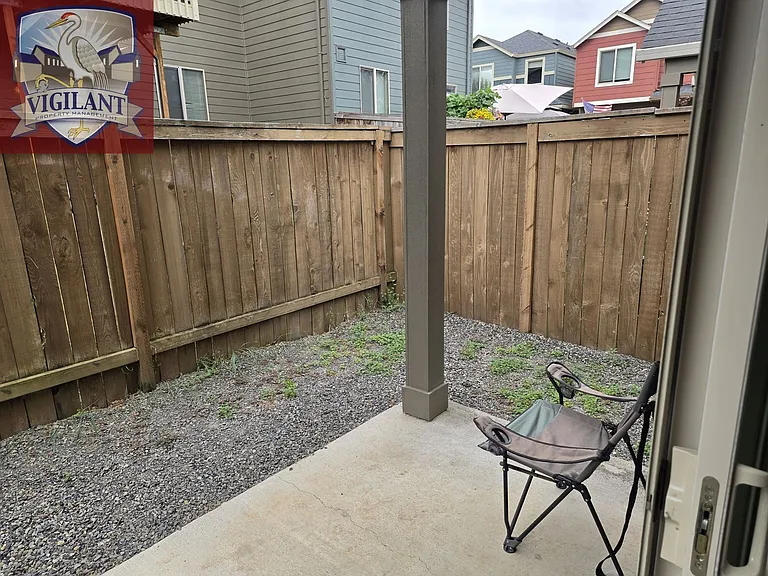 2605 NE 130th Ct — Photo 24