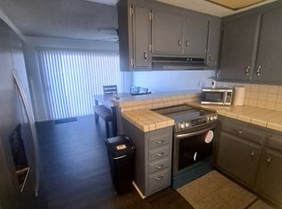 14352 El Dorado Dr #15, Victorville, CA 92395