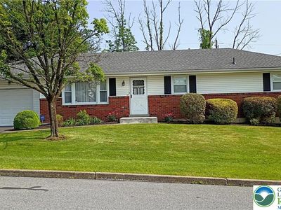 106 3rd Ave, Walnutport, PA, 18088