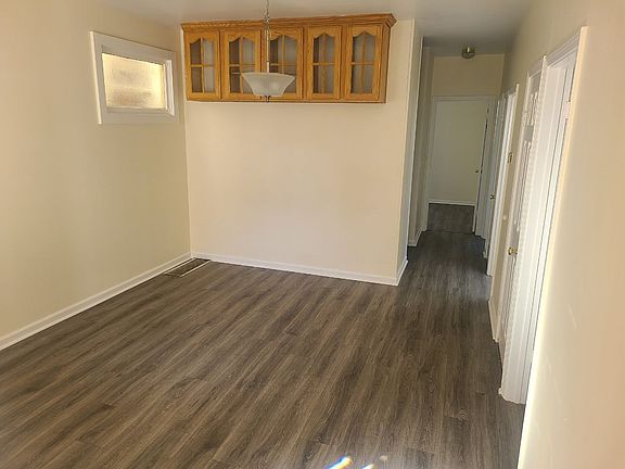 4th image of 1355 37th Ave