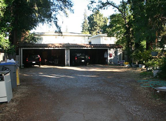 5th image of 940 W Taylor St