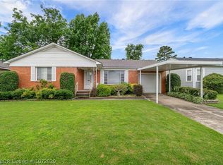 3934 Ridgeway Dr, Fort Smith, AR 72904