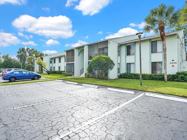 3658 Alder Dr #C2, West Palm Beach, FL 33417