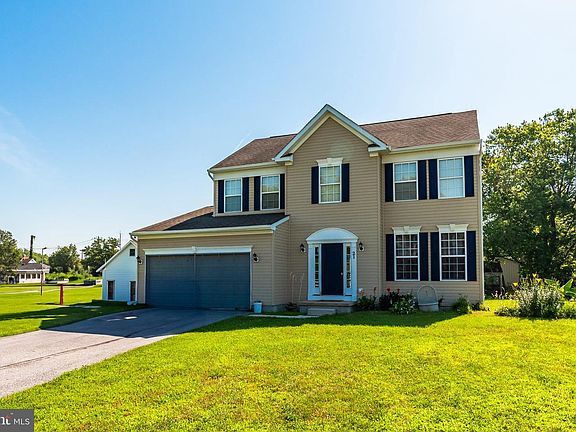 2nd image of 21 Waterford Ln