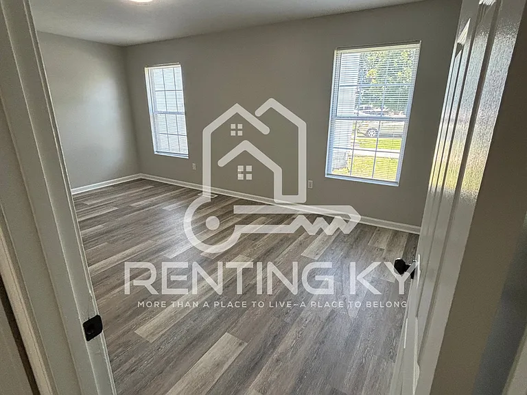 1414 Westwood Dr — Photo 10
