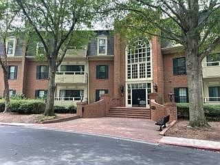 1st image of 25113 Plantation Dr NE