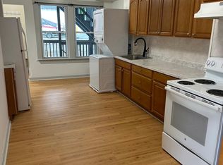 151 Dewey St APT 2L, Worcester, MA 01610