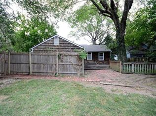 5520 Roe Blvd, Roeland Park, KS 66205