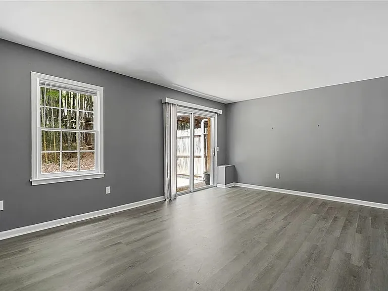 119 Freedom Dr #4 — Photo 7