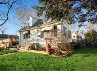 17658 Community St, Lansing, IL 60438