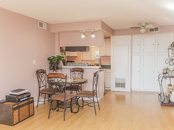 5th image of 1517 E Garfield Ave APT 97