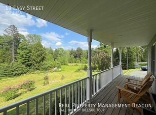 19 Easy St, Enfield, NH 03748